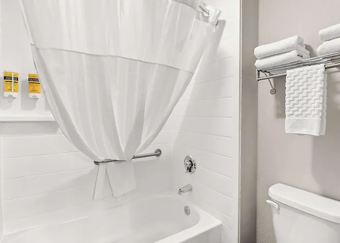 Western At Powell Hotel 3*